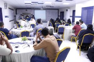 منسقية انتقالي جامعة حضرموت تنظّم حلقة نقاش حول واقع التعليم العام بالمحافظة
