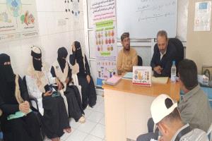 مدير عام صحة أبين يزور مركز باتيس الصحي ويسلم موقع قسم التغذية الجديد للجهة المنفذة بدعم "كير العالمية"