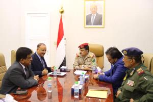لجنة وزارية تقر عددا من الاجراءات لتأمين انسياب السلع ووقود الطاقة بين المحافظات