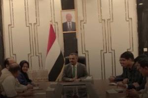 الأمين العام محافظة حضرموت يلتقي منظمة رعاية الأطفال ويطلع على برامجها التعليمية