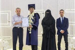 مبارك لرجل الأعمال أحمد العطار نجاح نجله "محمود" بأمتياز في الثانوية