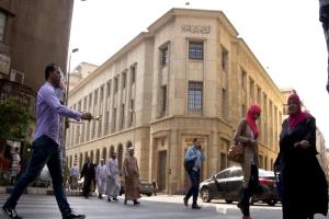 "المركزي" المصري : ارتفاع تحويلات العاملين بالخارج إلى 26.4 مليار دولار