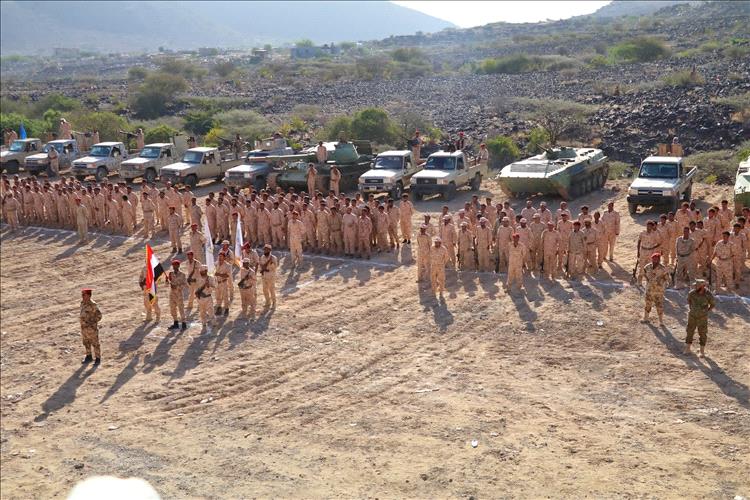 محور أبين العملياتي يبارك مبادرة فتح طريق عقبة ثرة ويؤكد استمراره في أداء مسؤولياته الوطنية