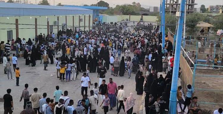 ساحة الشهداء بعد التاهيل والترميم....انجاز يبهر الزائرين.. تقرير