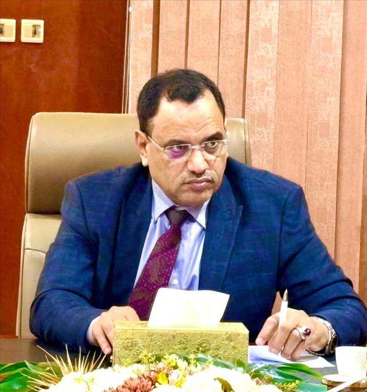 الوزير السقطري يؤكد أهمية الإدارة المتكاملة للمياه لمواجهة آثار الحرب والتغيرات المناخي