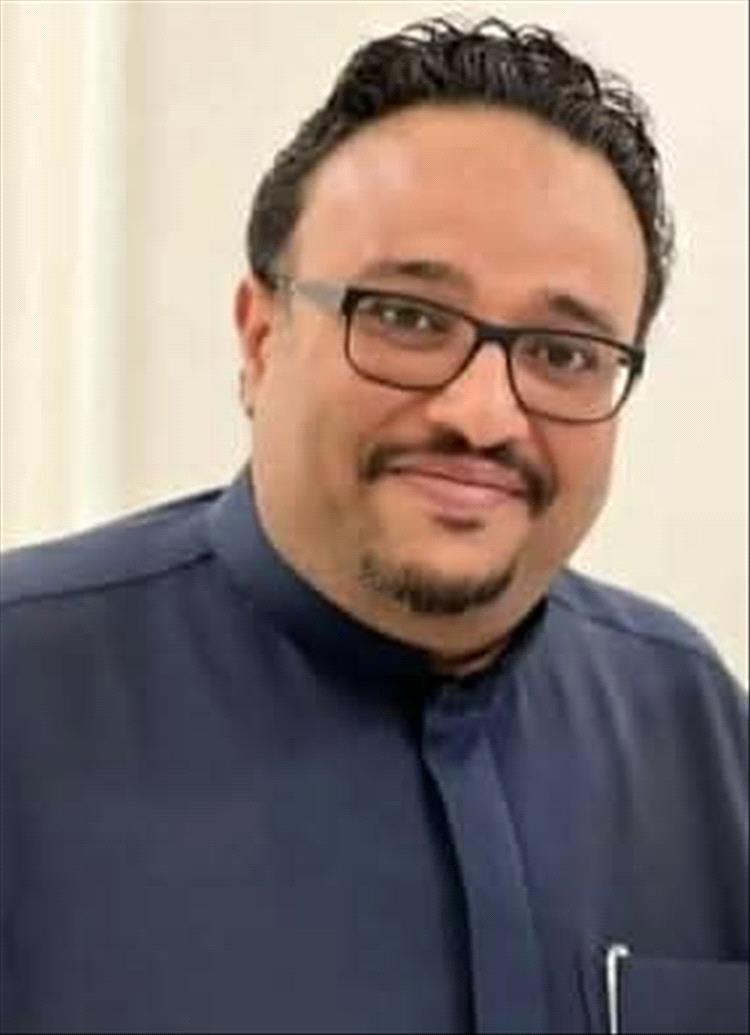 الكمالي يطمئن على صحة الاستاذ محمد باشراحيل بعد عملية جراحية ناجحة