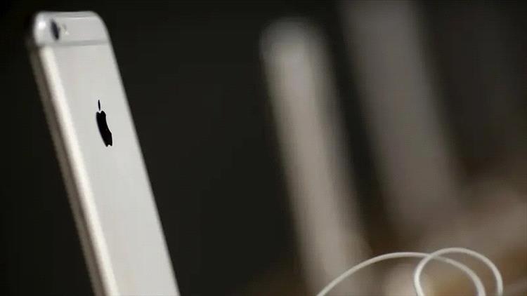 "أبل" تُضحي بالأداء لأجل البطارية في سلسلة آيفون 17