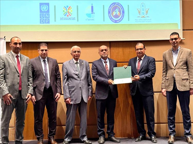 "التواصل للتنمية الإنسانية" تحصل على التقييم الذهبي في شهادة الالتزام المؤسسي من المركز العربي