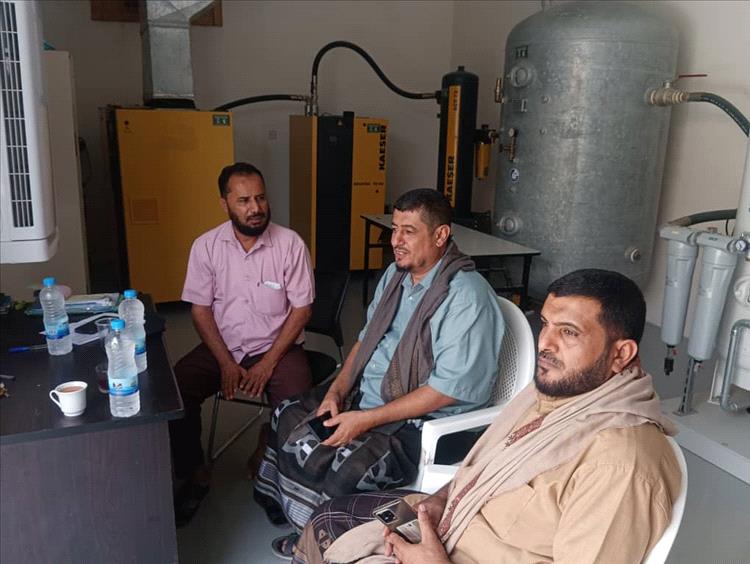 بانافع للعطور تقدم شحنة من السوائل الوريدية لمستشفى محنف مديرية لودر