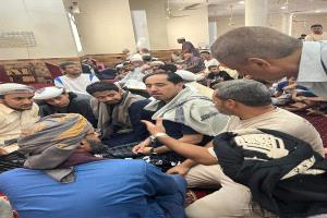 نايف البكري يندد باقتحام مسجد عمر بن الخطاب في المنصورة ويطالب باحترام حرمة بيوت الله