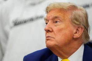 ترامب يعلن موافقة إسرائيل وإيران على وقف إطلاق نار