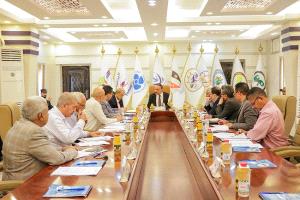 وزير النقل يناقش مع قيادات هيئات ومؤسسات الوزارة مصفوفة الأولويات الحكومية العاجلة