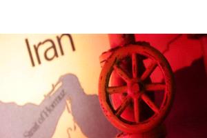 غولدمان ساكس: إغلاق مضيق هرمز قد يرفع النفط إلى 110 دولارات
