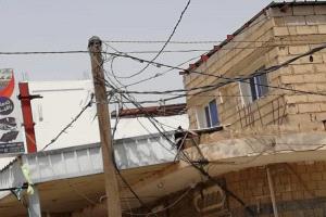 سكان في الحديدة وإب يشكون انقطاع الكهرباء وزيادة التعريفة