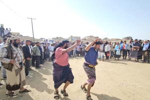جبل القضاة يحتفي بالتراث الجنوبي العريق في عرس جماعي بهيج