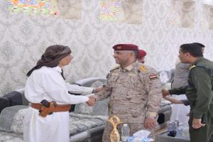 محافظ المهرة "بن ياسر" يستقبل جموع المهنئين بعيد الأضحى المبارك ويؤكد على وحدة الصف وتعزيز التنمية