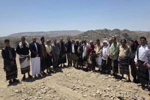 سالم الوالي وعوض الصلاحي يزوران مشروع محطة الغاز المنزلي بمديرية يافع لبعوس