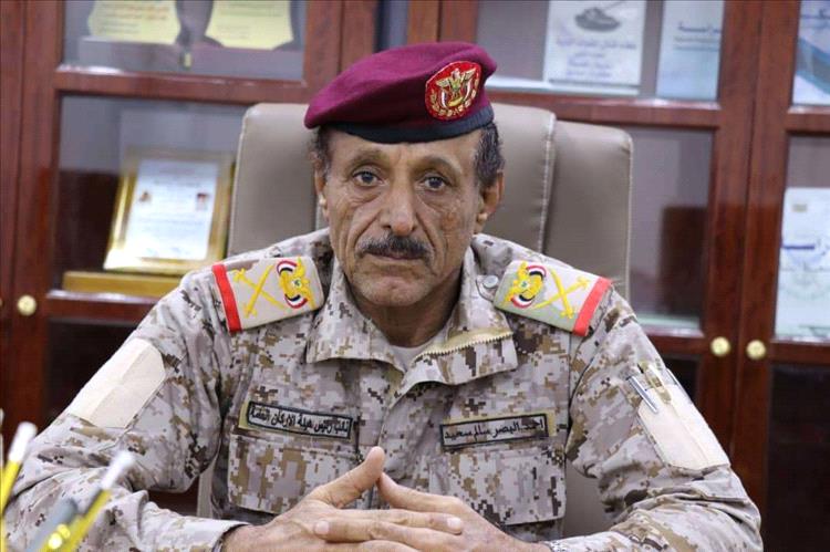 نائب رئيس هيئة الأركان العامة اللواء البصر يعزي بوفاة وكيل محافظة المهرة الشيخ مسلم سالم مسلم حزحيز زعبنوت