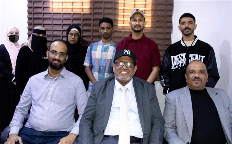رئيس الهيئة يدشن عمل المكتب الإعلامي للهيئة ويكرم فريق العمل
