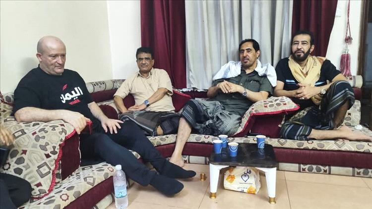 بحضور وزير الشباب والرياضة: وزير النفط ونائب رئيس اتحاد الكرة يقيمان مأدبة إفطار وعشاء لبعثة المنتخب الوطني الأول لكرة القدم