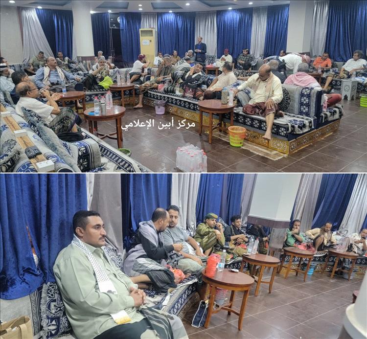 دعوات في أمسية رمضانية بعدن لمعالجة الأوضاع الاقتصادية والخدمية