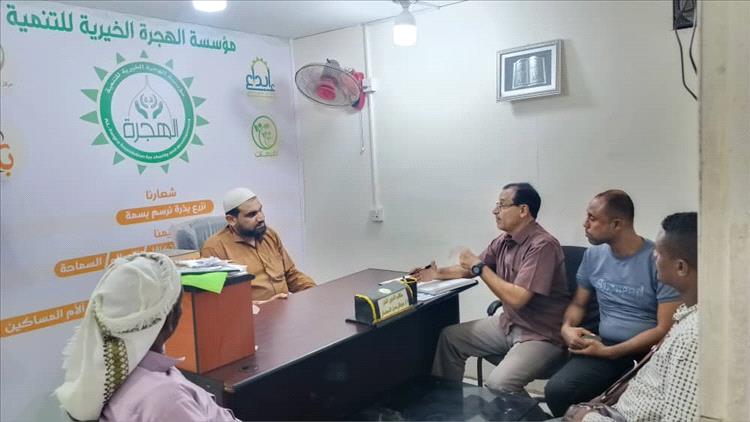 مكتب الصحة بالمنصورة يزور مؤسسة الهجرة الخيرية للتنمية  ويشيد بجهودها للأعمال الإنسانية