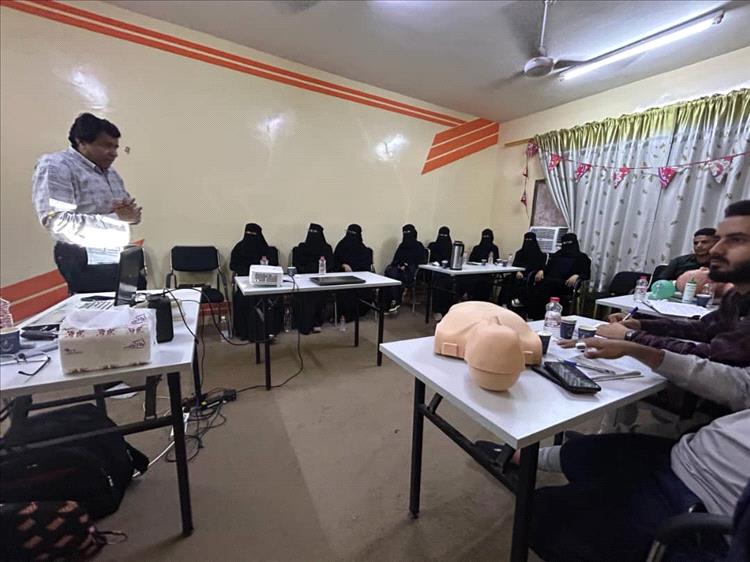 بإشراف ودعم مؤسسة ريما الطبية د. خلدون الحسيني يقدم دورة في التعامل مع الحالات الطارئة لأمراض الجهاز العصبي