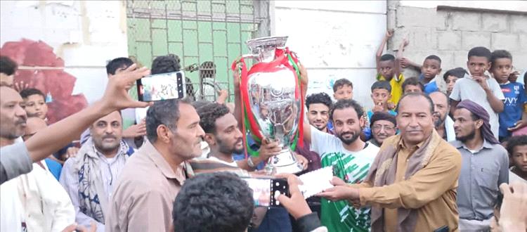 فريق المحور يتوج بكأس بطولة الشهيد القائد العميد عبداللطيف السيد الرمضانية بنسختها الثانية