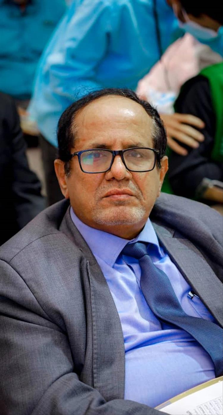 رئيس هيئة الطيران يهنئ الموظفين بمناسبة عيد العمال