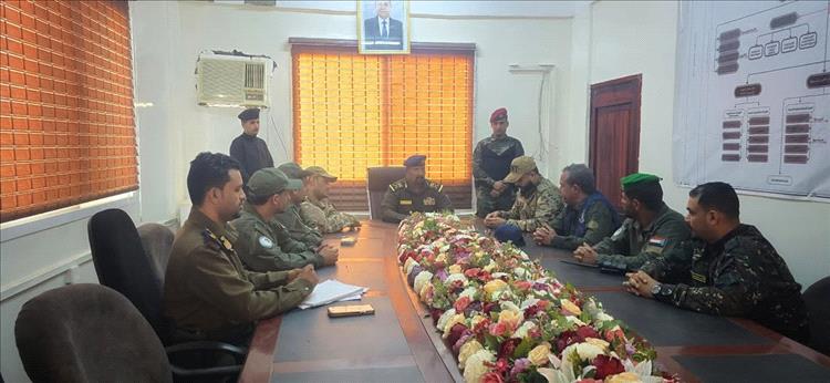 وكيل وزارة الداخلية يلتقي قائد قوات الطوارئ بالعاصمة المؤقتة عدن