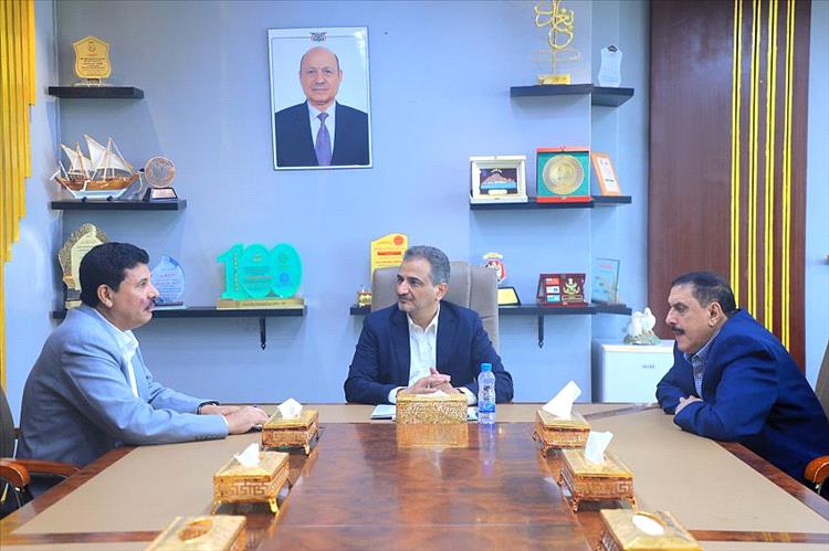 وزير الدولة محافظ عدن يناقش مع رئيس اللجنة الوطنية للتحقيق ملفات حقوق الإنسان وأوضاع السجناء