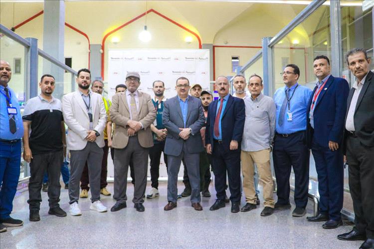 الخطوط الجوية اليمنية تدشن تفويج حجاج بلادنا جواً من مطار عدن الدولي