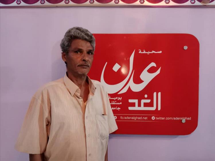 مواطن من عدن يناشد أهل الخير مساعدته لإجراء عملية جراحية لطفله
