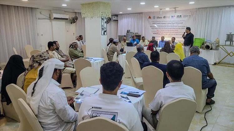 برعاية الوزير السقطري: فعالية يوم النحل العالمي بتنظيم "العسل الوطني" و"تنمية المنشآت