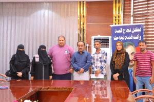 الزهري يستقبل لجنة السلامة المجتمعية ويشيد بمبادراتها المجتمعية والأمنية
