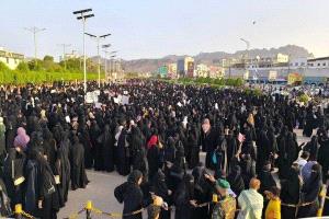احتجاجات نساء عدن تثمر عن تحسن في خدمة الكهرباء
