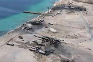 ناقلتا نفط وغاز يغادران ميناء الصليف عقب تحذيرات إسرائيلية