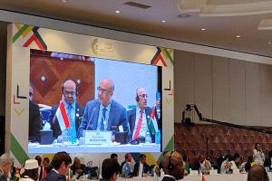 الوزير باذيب يشارك في اجتماع المائدة المستديرة واجتماعات مجلس المحافظين لمجموعة البنك الاسلامي