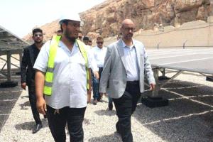 المكلا: تدشين المرحلة الثانية من مشروع مركز الإنزال السمكي في منطقة خلف لتعزيز استدامة قطاع الصيد