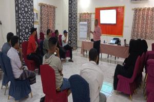مؤسسة شباب أبين تختتم دورة تدريبية متخصصة في إدارة المشاريع التنموية
