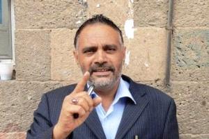 السياسي محمد المقالح مخاطبًا الحوثيين: أوقفوا مشروع الولاية وستكون اليمن كلها إلى جانبكم