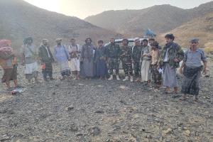 فريق التوجيه المعنوي بالقيادة العامة لقوات محور سبأ ينفّذ نزولًا ميدانيًا إلى المواقع القتالية للواء الثاني في مرخة العليا