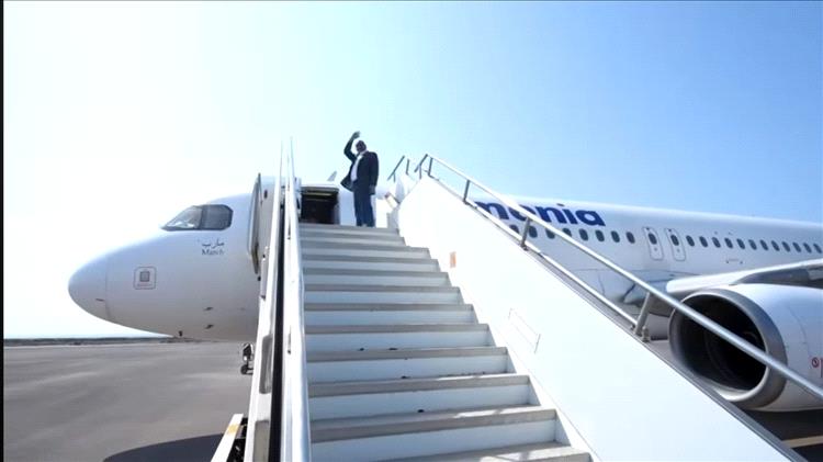 صحفي: مشاهدة طارق صالح وهو يغادر المخا عبر الطائرة اليمنية تذكر اليمنيين بالزعيم علي عبدالله صالح