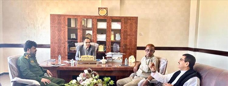 رئيس نيابة الاستئناف المهرة يناقش مع مديري الأحوال المدنية والصحة تفعيل لجنة سواقط القيد