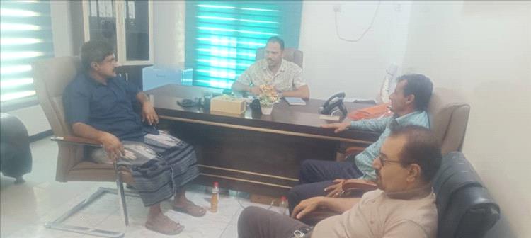 مدير عام رصد يناقش مشروع تأهيل بئر الصفاه مع منظمة بيور هاندز