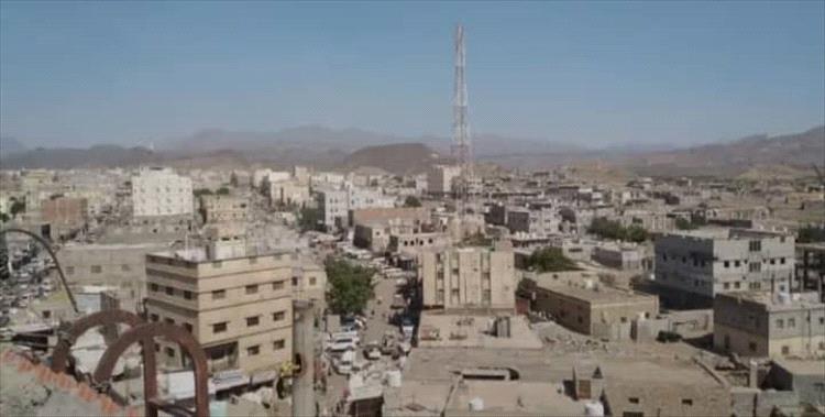 العثور على ثلاثة أطفال متوفين داخل سيارة مهجورة في ردفان