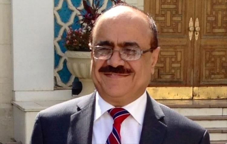 العمراني: نعيش زمن الهوان اليمني.. حين تصمت الأصوات الوحدوية وتتكلم المصالح