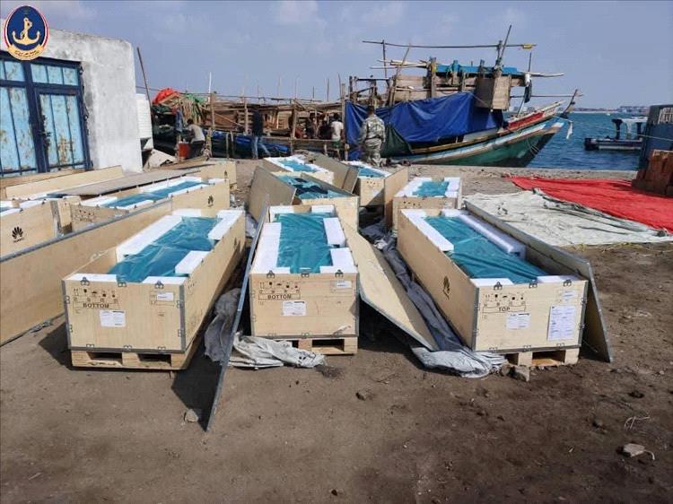 عملية نوعية لخفر السواحل اليمني: ضبط سفينتين تحملان معدات اتصالات متقدمة من جيبوتي