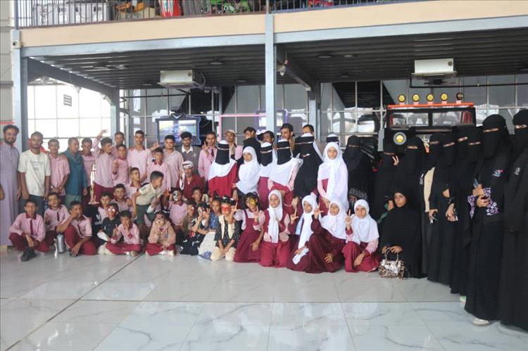 جمعية الصم والبكم بلحج تنفذ يوما ترفيهيا في العاب البيرق مول بعدن