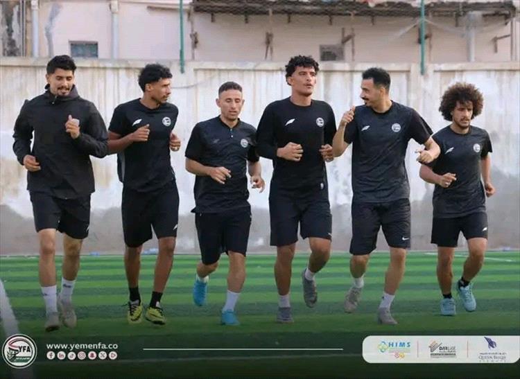 المنتخب الأول يجري حصة تدريب على ملعب وحدة عدن